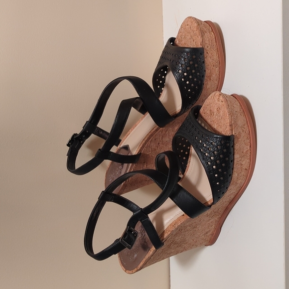 Vince Camuto, size 11, black cork wedges - Picture 2 of 4